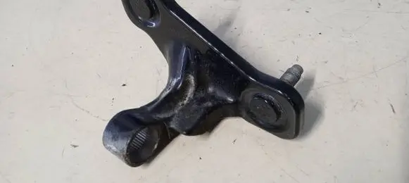 Mercedes-Benz E W212 Front door lower hinge 