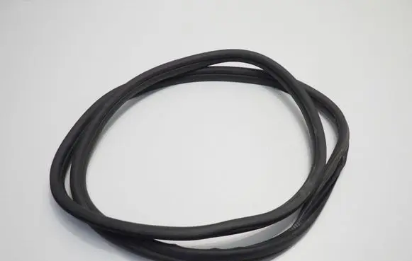 Rubber seal rear door