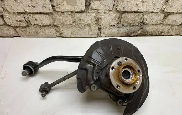 BMW X3 F25 Front wheel hub spindle knuckle