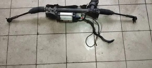 Volkswagen Golf V Steering rack 121208090564