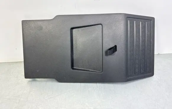 Land Rover Defender Other interior part L8B2130B14CF