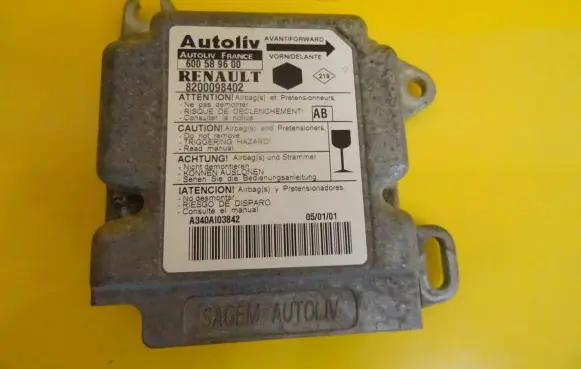 Renault Kangoo I Airbag control unit/module 8200098402 600589600