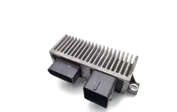 Mercedes-Benz A W176 Glow plug pre-heat relay 8200558438