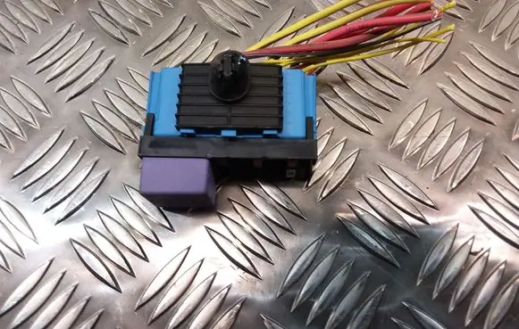 Renault Scenic II - Grand scenic II Fuse module