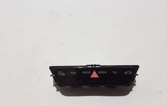 Mercedes-Benz AMG GT 4 x290 w290 Hazard light switch A2909059400