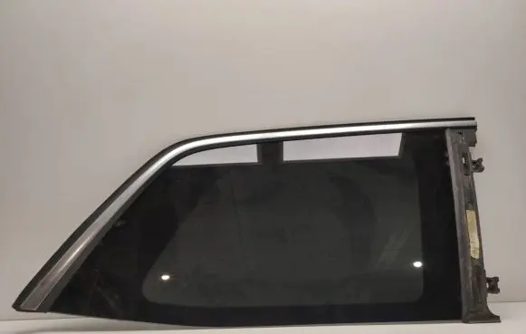Mercedes-Benz GL X166 Rear side window A1666700449