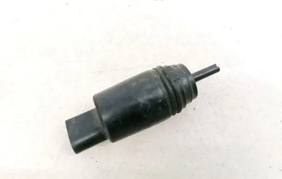 BMW 5 E39 Windscreen/windshield washer pump 67128377612 67.12-8377612