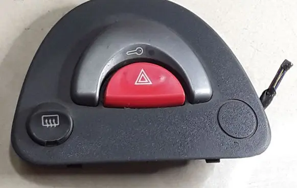 Smart ForTwo I Hazard light switch 014801