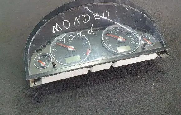 Ford Mondeo Mk III Speedometer (instrument cluster) 3S7F10841 447U187