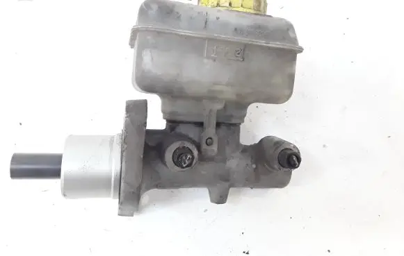 Skoda Octavia Mk1 (1U) Master brake cylinder 1J1611801B