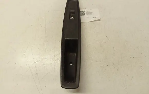 Citroen C4 I Electric window control switch 9654465677