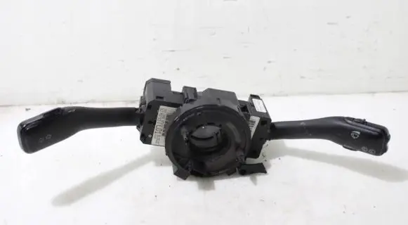 Skoda Fabia Mk1 (6Y) Light switch
