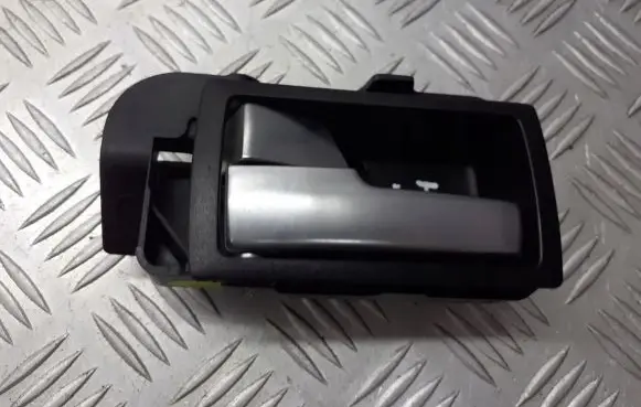 Ford Mondeo Mk III Rear door interior handle trim 1S71-F22601-AF