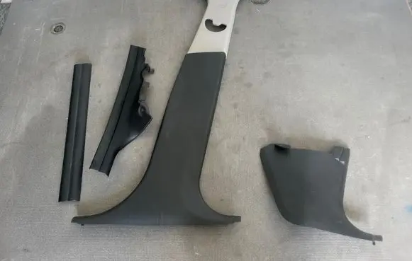 BMW 1 F20 F21 (B) pillar trim (bottom) 7221028 17365810 1063580000