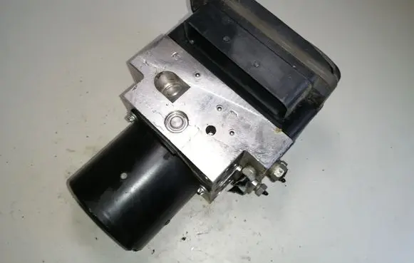 BMW 5 E60 E61 ABS Pump 6783360 6774679 0265250217