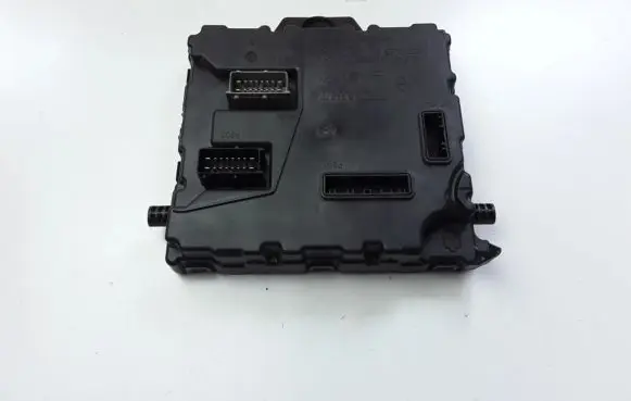 Renault Kangoo II Comfort/convenience module 8201077402