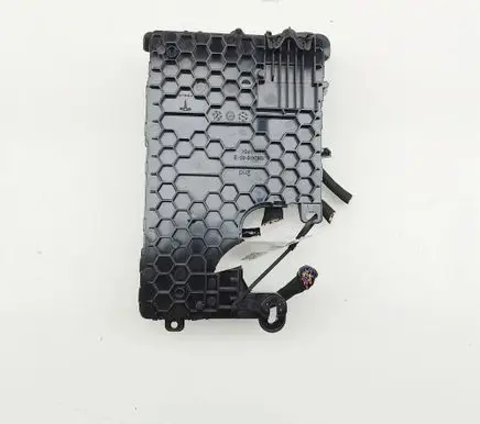 Tesla Model 3 Central body control module 186241000B 183463210E