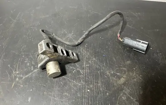 Volvo XC70 Crankshaft position sensor 1275789