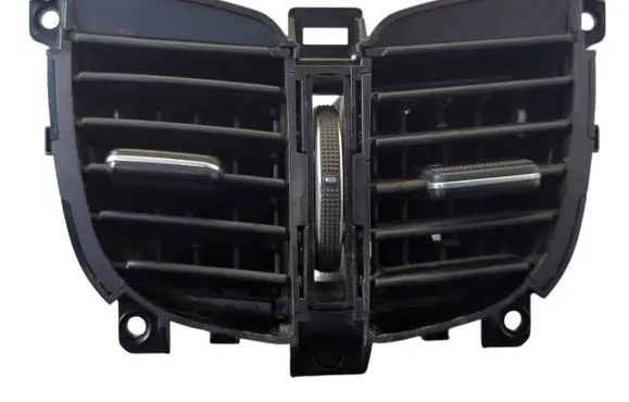 Hyundai i40 Rear air vent grill 970103Z001