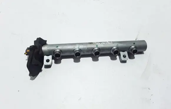 Renault Trafic III (X82) Fuel main line pipe 175210542R