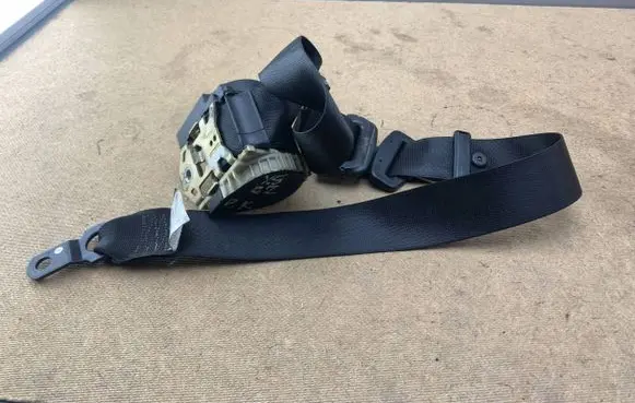 BMW X5 E53 Front seatbelt 8408751 72118408751