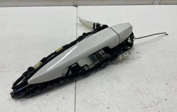 BMW X1 F48 F49 Front door exterior handle 7401210