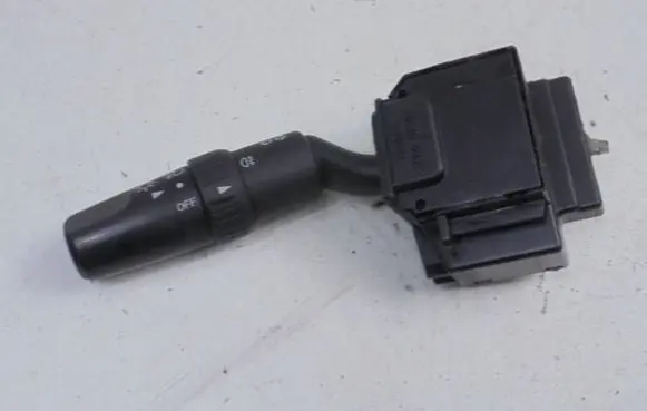 Mazda 3 I Wiper turn signal indicator stalk/switch 17D682