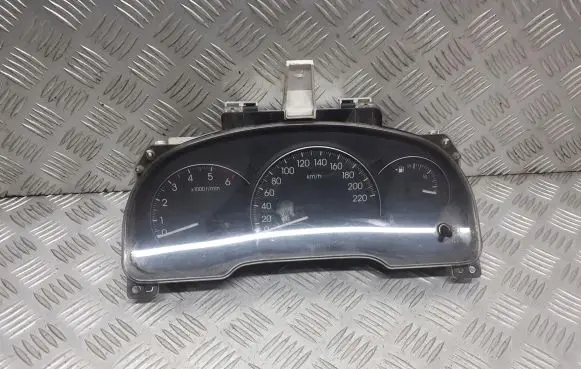 Toyota Avensis Verso Speedometer (instrument cluster)