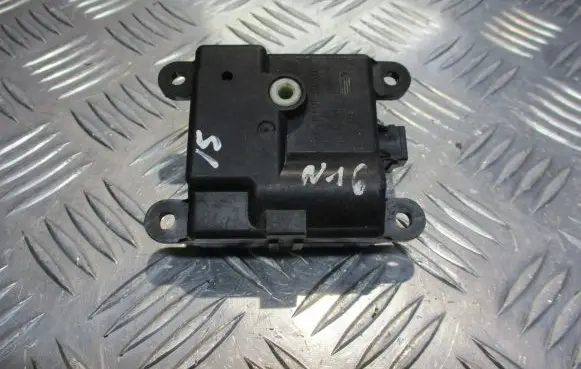 Nissan Almera N16 Central body control module