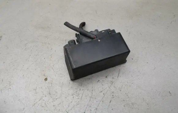 Mercedes-Benz C W203 Glow plug pre-heat relay