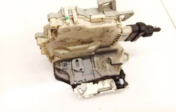 Audi A4 S4 B8 8K Rear door lock 8K0839016C