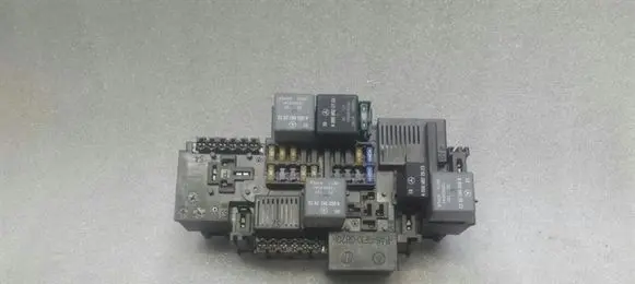 Mercedes-Benz C W205 Fuse box set A2229063202