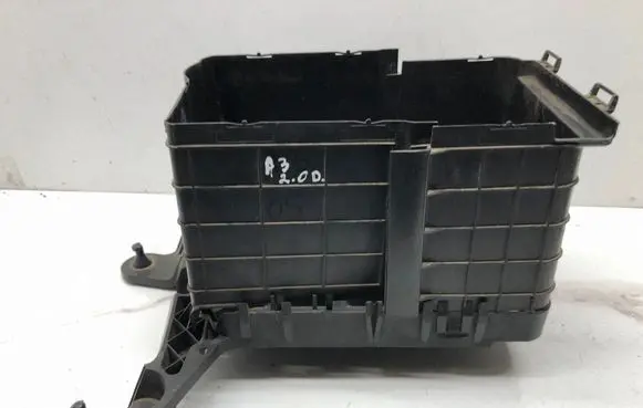 Audi A3 S3 8P Battery box tray 1K0915333B