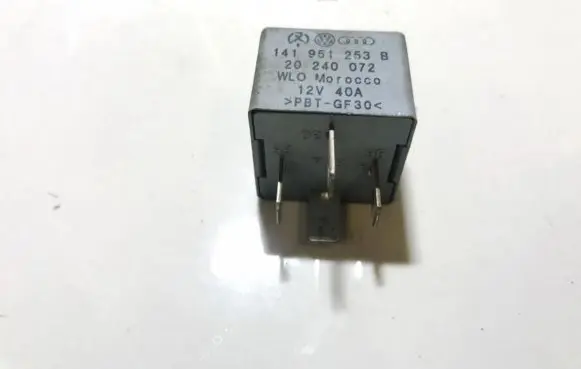 Volkswagen Golf IV Other relay 141951253b 20240072