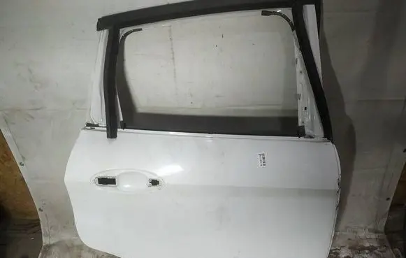 Ford C-MAX II Rear door baltos