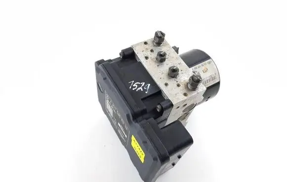 Mercedes-Benz C AMG W204 ABS Pump A0375456332 A2044314212 28526107013