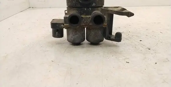 BMW 3 E36 Coolant heater control valve 1147412053 8391419