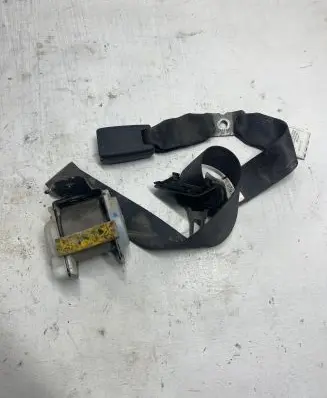 Lexus IS 220D-250-350 Third row seat belt C7177