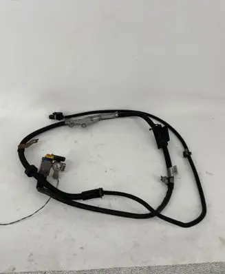 Mercedes-Benz E W212 Positive cable (battery) A2124409752