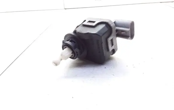 Opel Astra G Headlight level adjustment motor 90590665