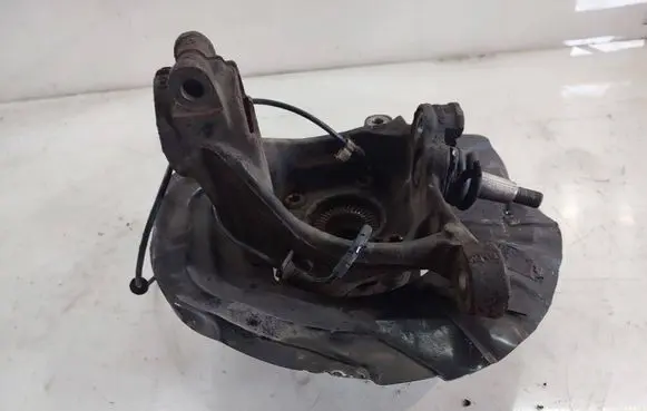 BMW X4 F26 Front wheel hub
