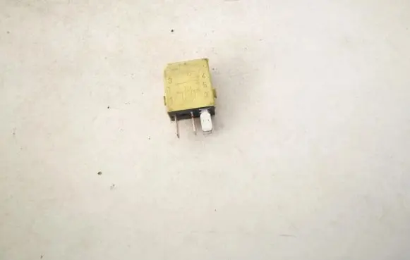 Mercedes-Benz C W203 Other relay 0025421219 4rd007814-02