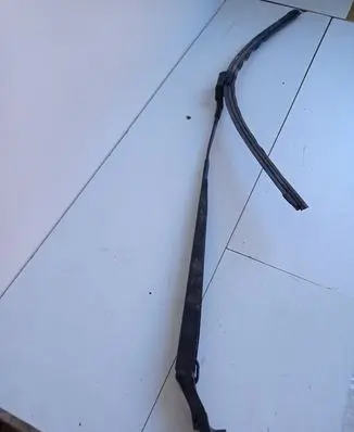 Buick Encore I Front wiper blade arm 31744 31446