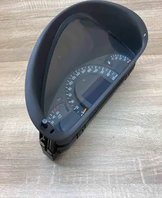 Mercedes-Benz C W203 Speedometer (instrument cluster) A2035403911 110080168 WithPlug