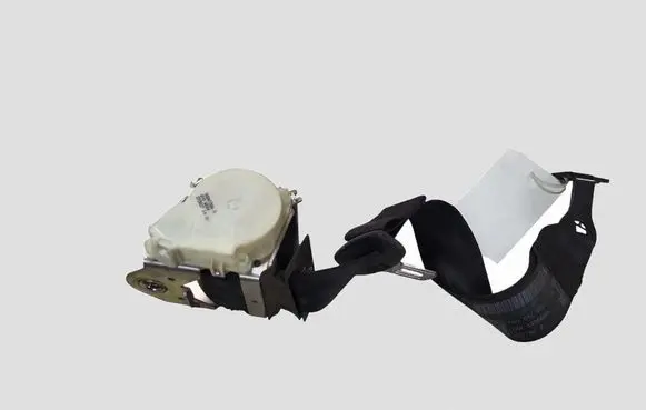 Volkswagen Golf Plus Rear seatbelt 5M0857806