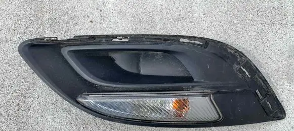 Opel Astra J Front indicator light 13368717 13367143