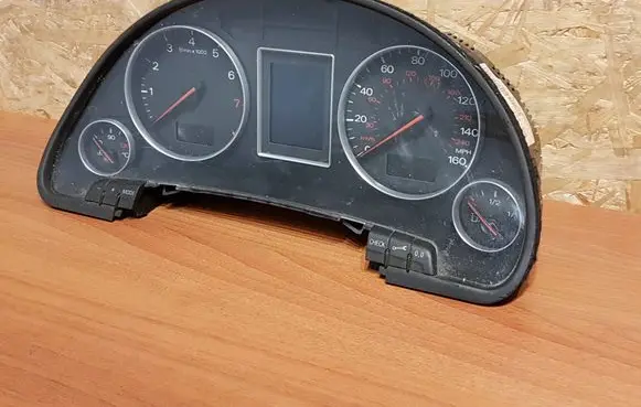Audi A4 S4 B6 8E 8H Speedometer (instrument cluster) 0263626038 1054
