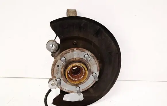 Chrysler Town u0026 Country V Front wheel hub 04743579AB