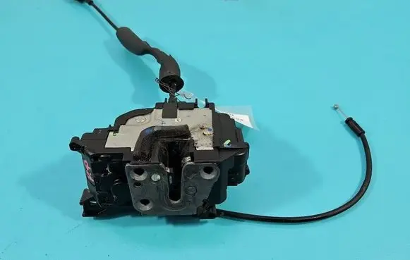 Renault Laguna III Front door lock IMPRK1600704
