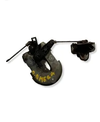 Opel Omega B2 Tailgate/trunk/boot lock/catch/latch 695833